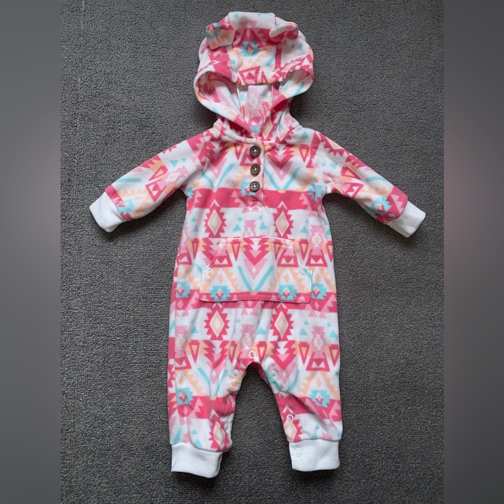 Carter’s baby girl white Aztec print hooded fleece jumpsuit coverall Sz 3 months